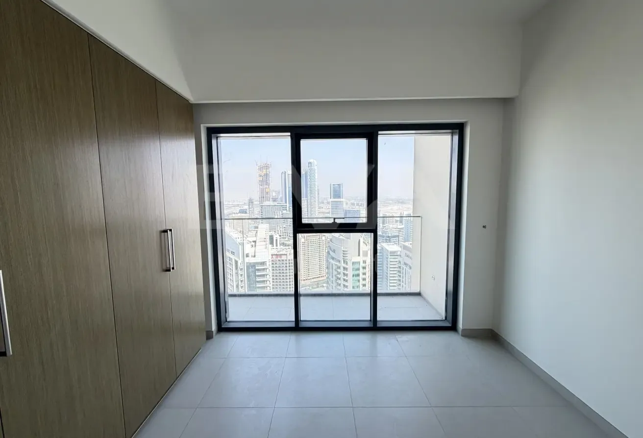 HiIGH FLOOR | VACANT NOW | SPACIOUS 2BR