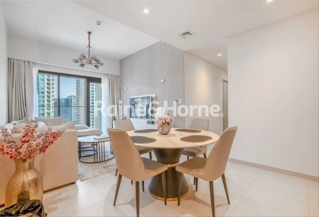 2 Bedrooms l Great Location l Fully Furnished