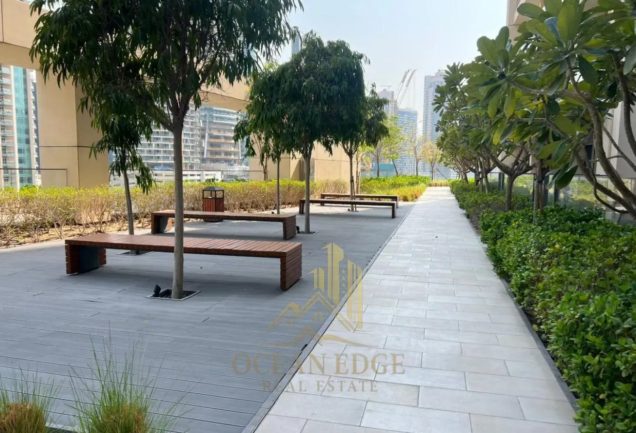 2-Bedroom Apartment | High Floor | Burj Royale