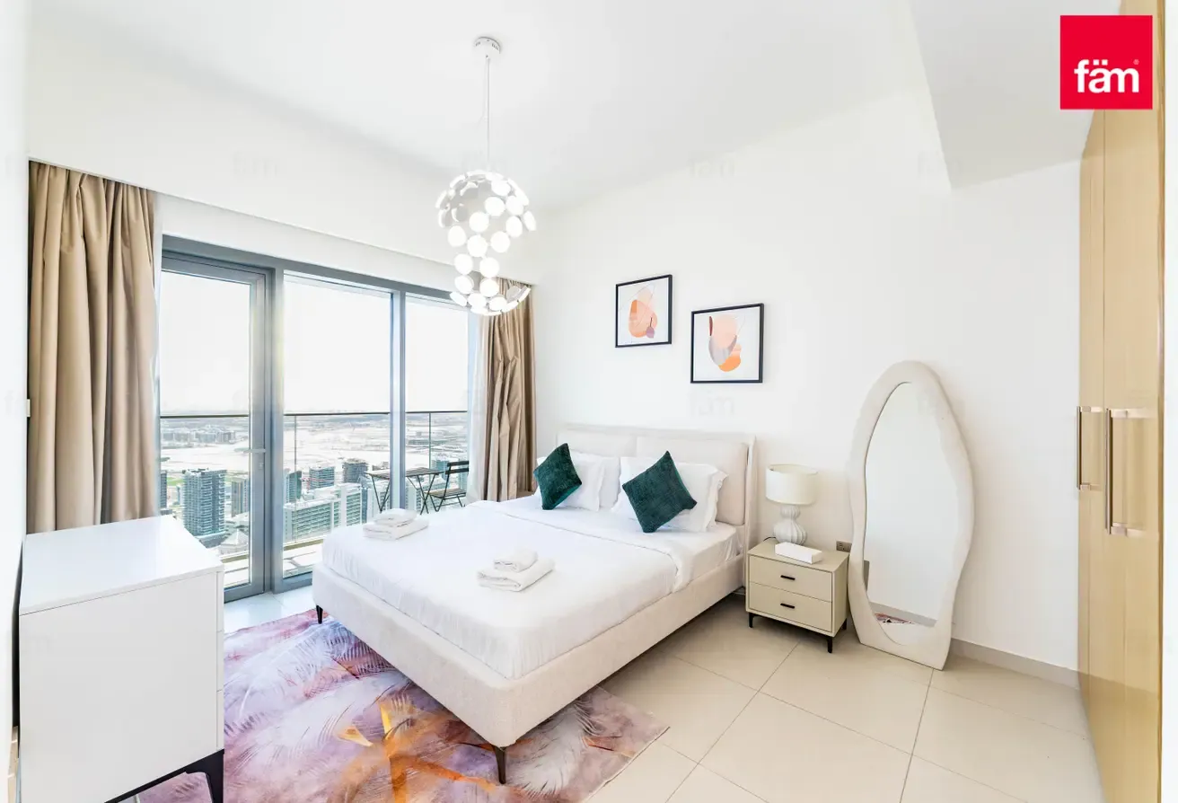 Fully Furnished 2 Br | Vacant | Prime Location