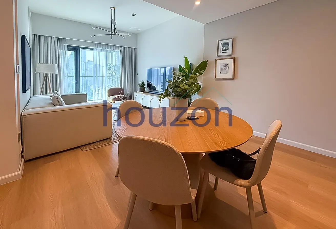 Luxurious 2BR | Burj Khalifa View | Vacant