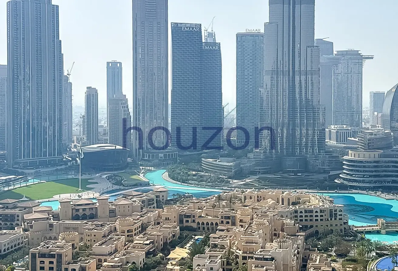 Luxurious 2BR | Burj Khalifa View | Vacant