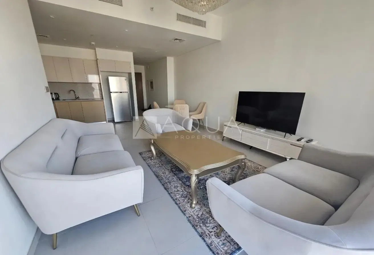 FULLY FURNISHED | SPACIOUS LAYOUT | VACANT NOW