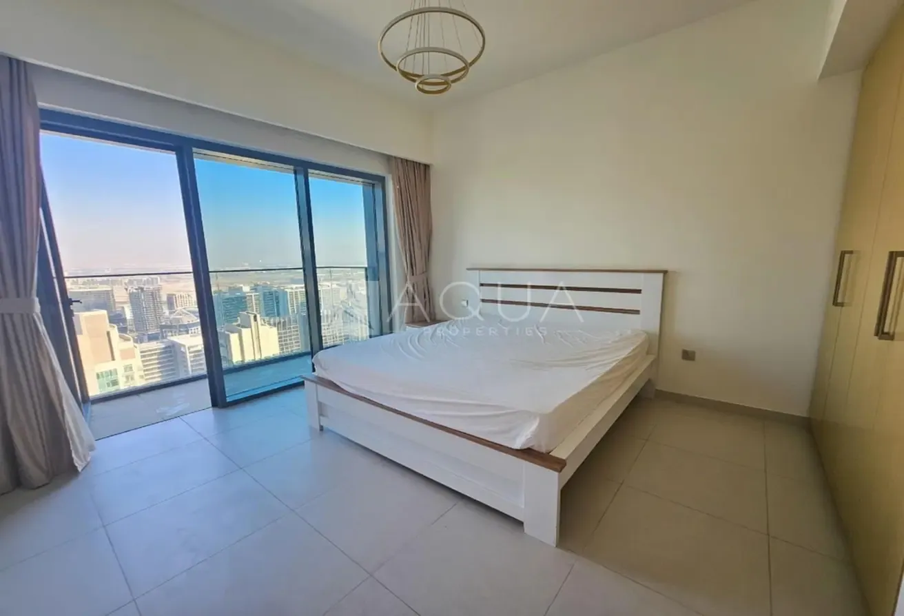 FULLY FURNISHED | SPACIOUS LAYOUT | VACANT NOW