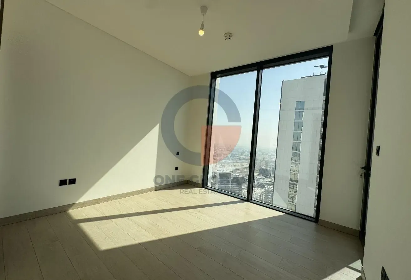 BURJ KHALIFA VIEW | HIGH FLOOR | SPACIOUS