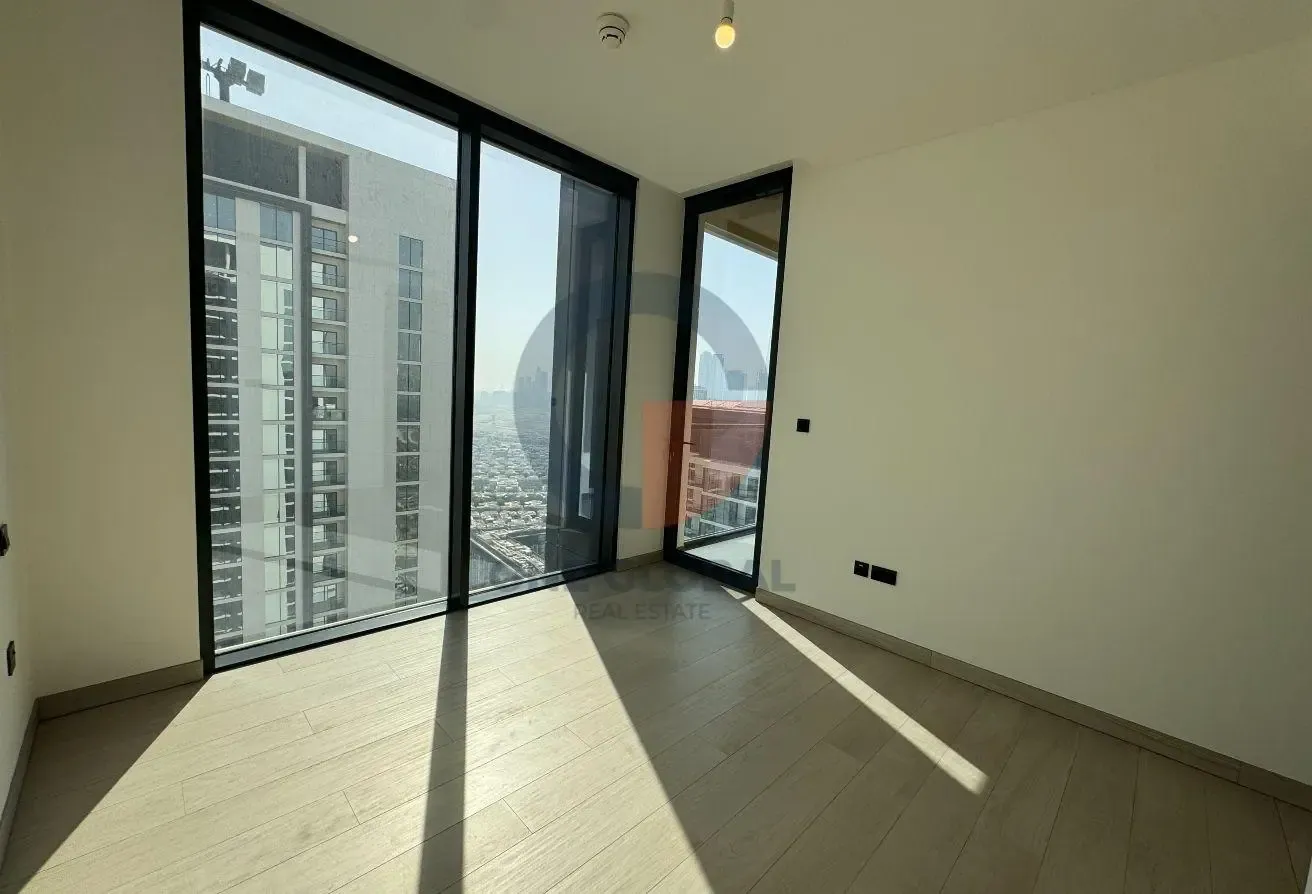BURJ KHALIFA VIEW | HIGH FLOOR | SPACIOUS