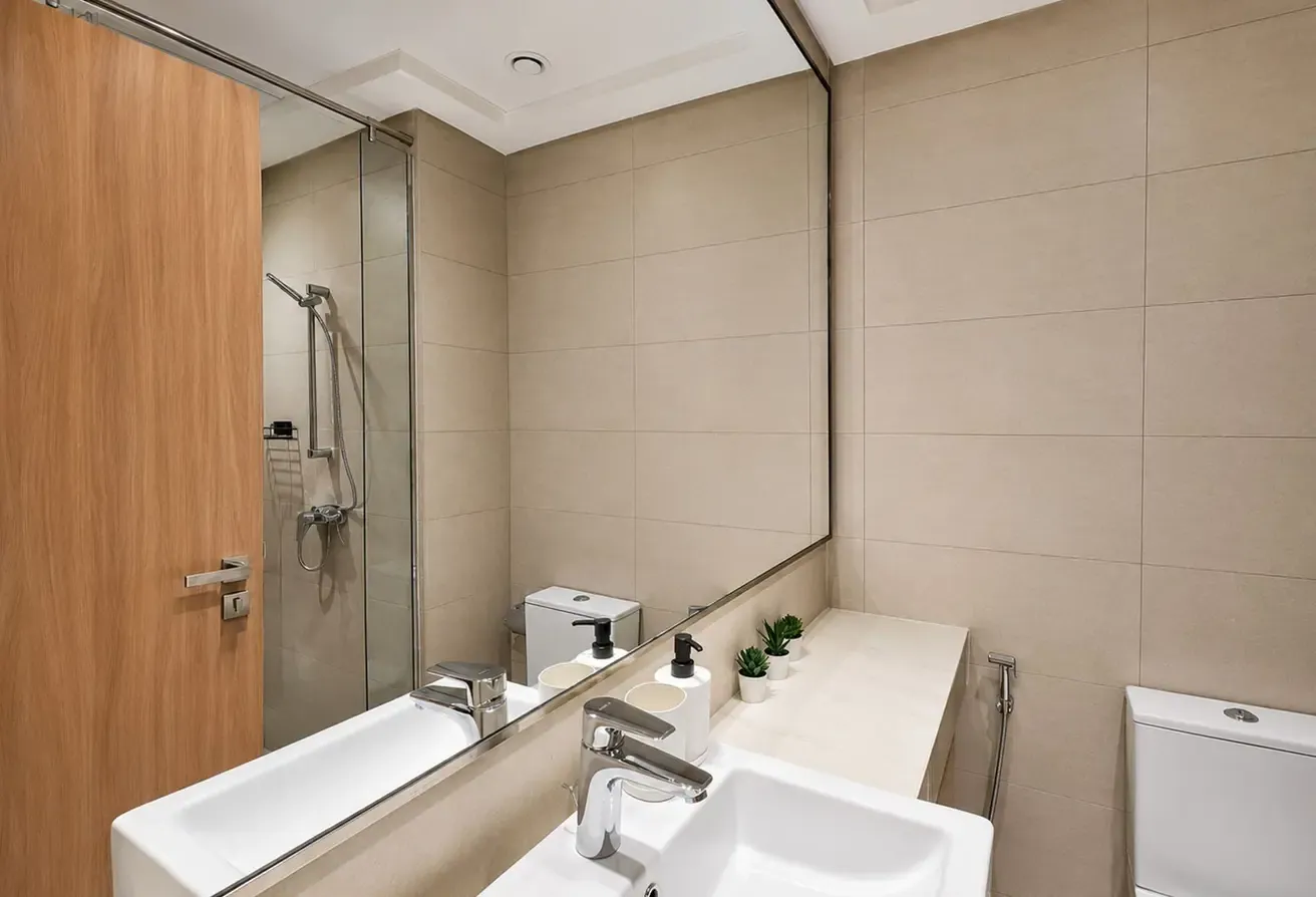 Burj Khalifa View | Vacant | Furnished