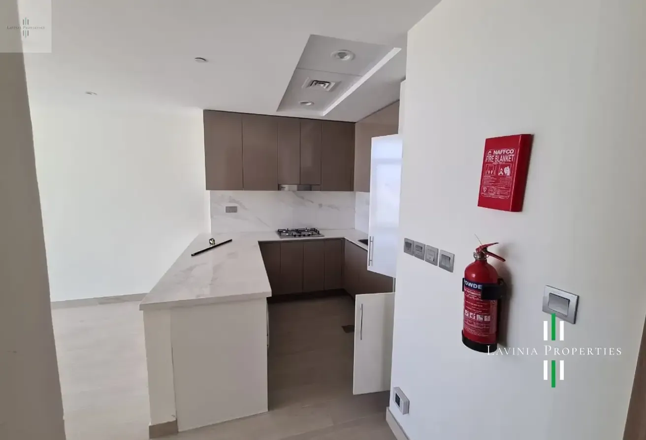 PRIME LOCATION | LAGOON FACING | BURJ KHALIFA VIEW