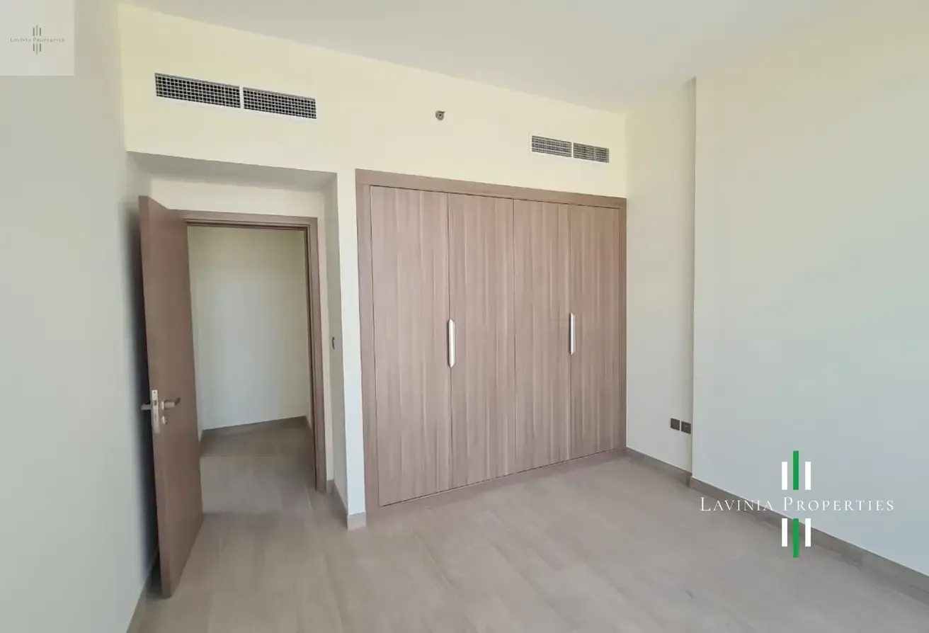 PRIME LOCATION | LAGOON FACING | BURJ KHALIFA VIEW