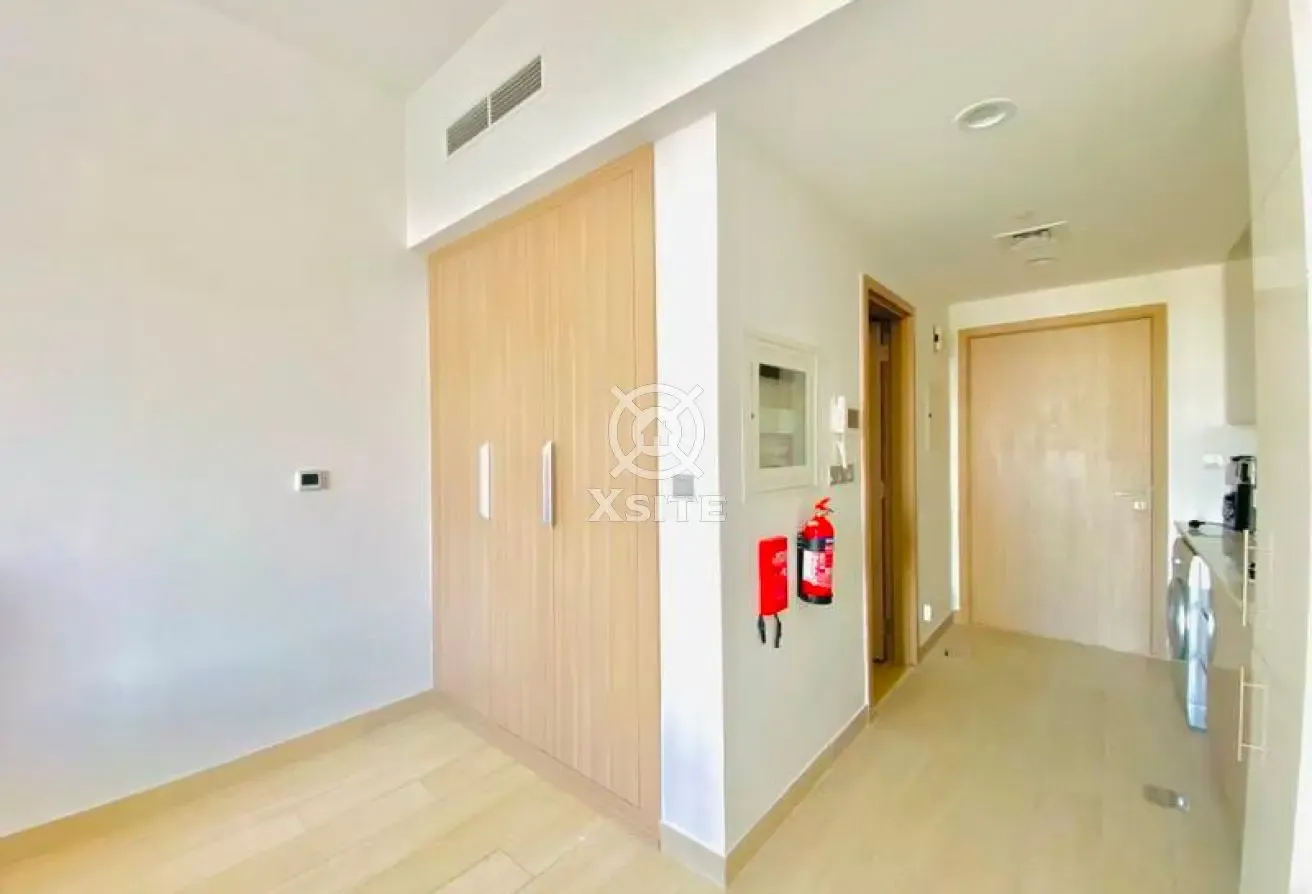 Semi Furnished |Burj View |Multiple Cheques