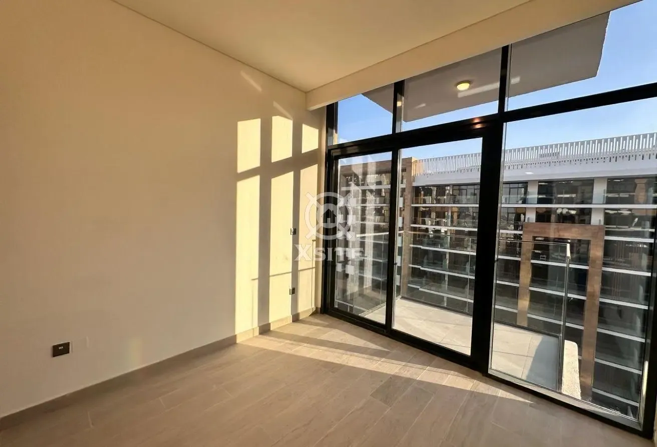 Cozy Studio | Pool View | Vacant Unit