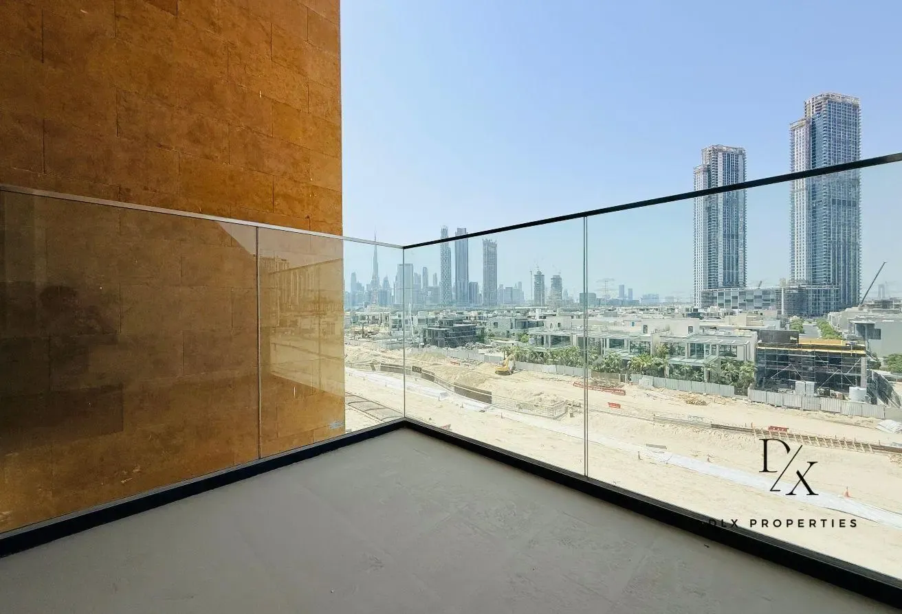 BURJ KHALIFA VIEW | SPACIOUS | READY TO MOVE