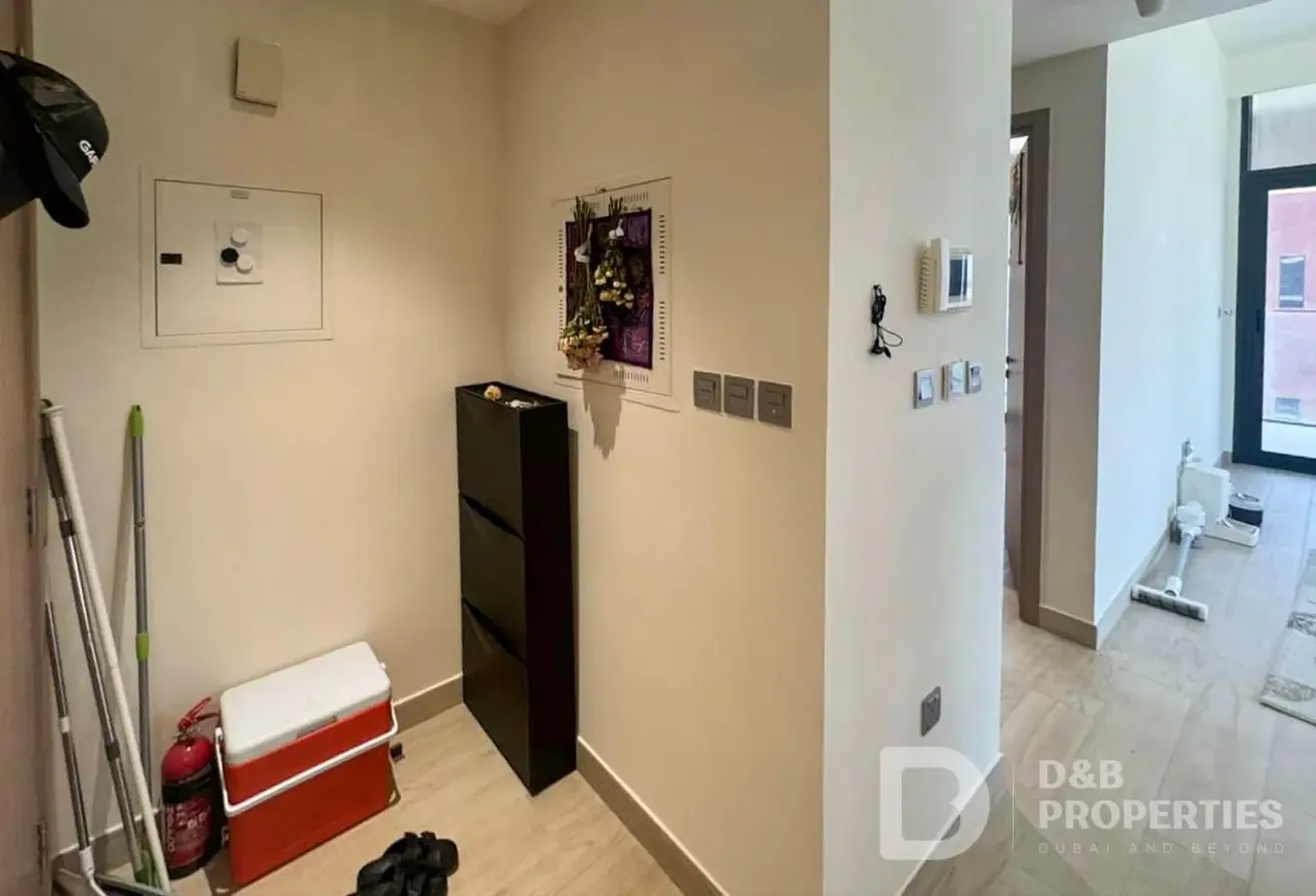 Large layout | Park & Pool View | Vacant