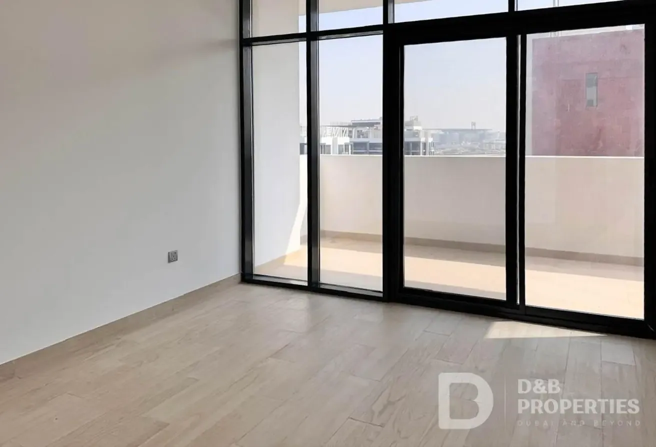 Burj Khalifa View | Big Balcony | Brand New