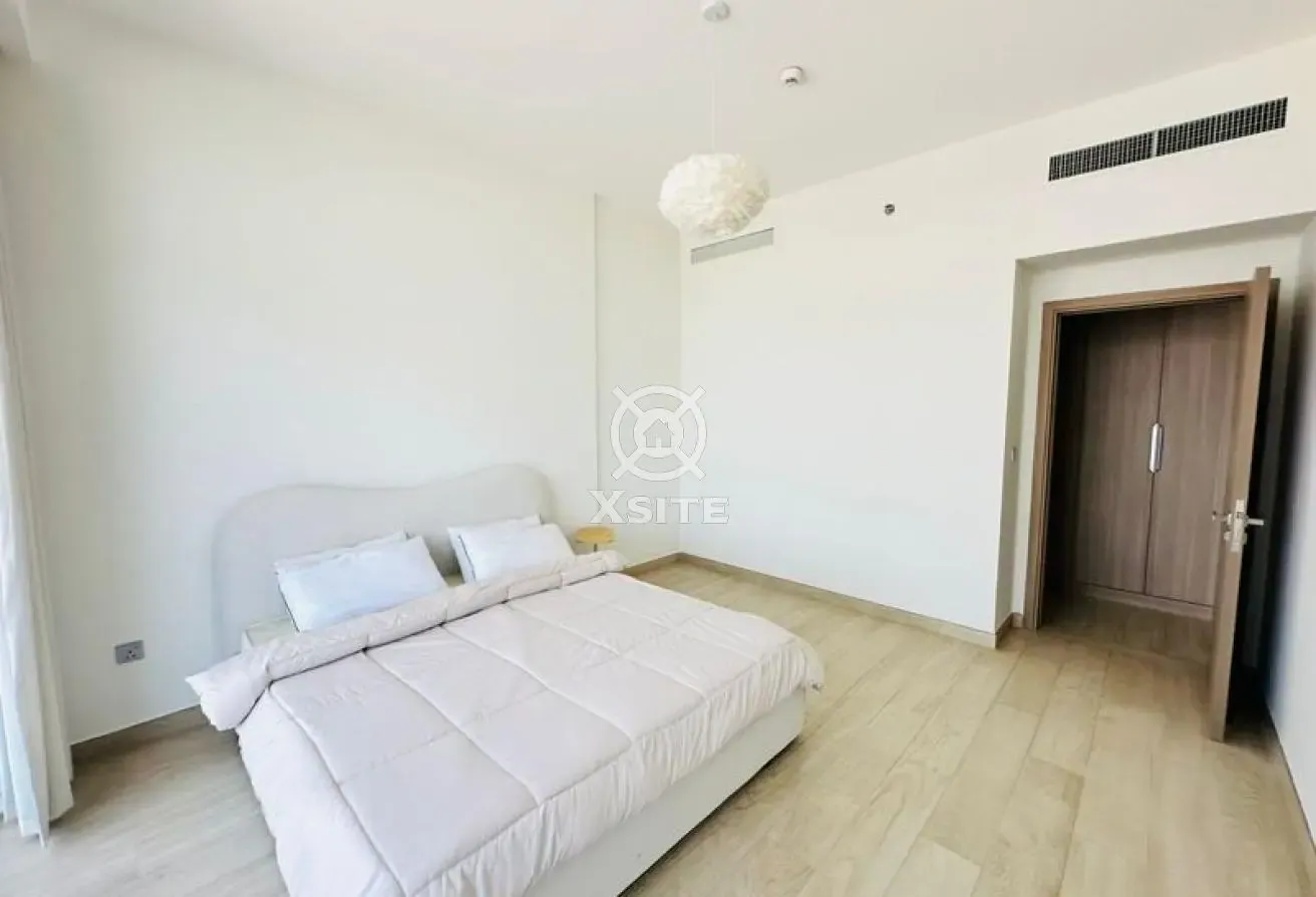 Elegant 1 BR | Fully Furnished | Community View