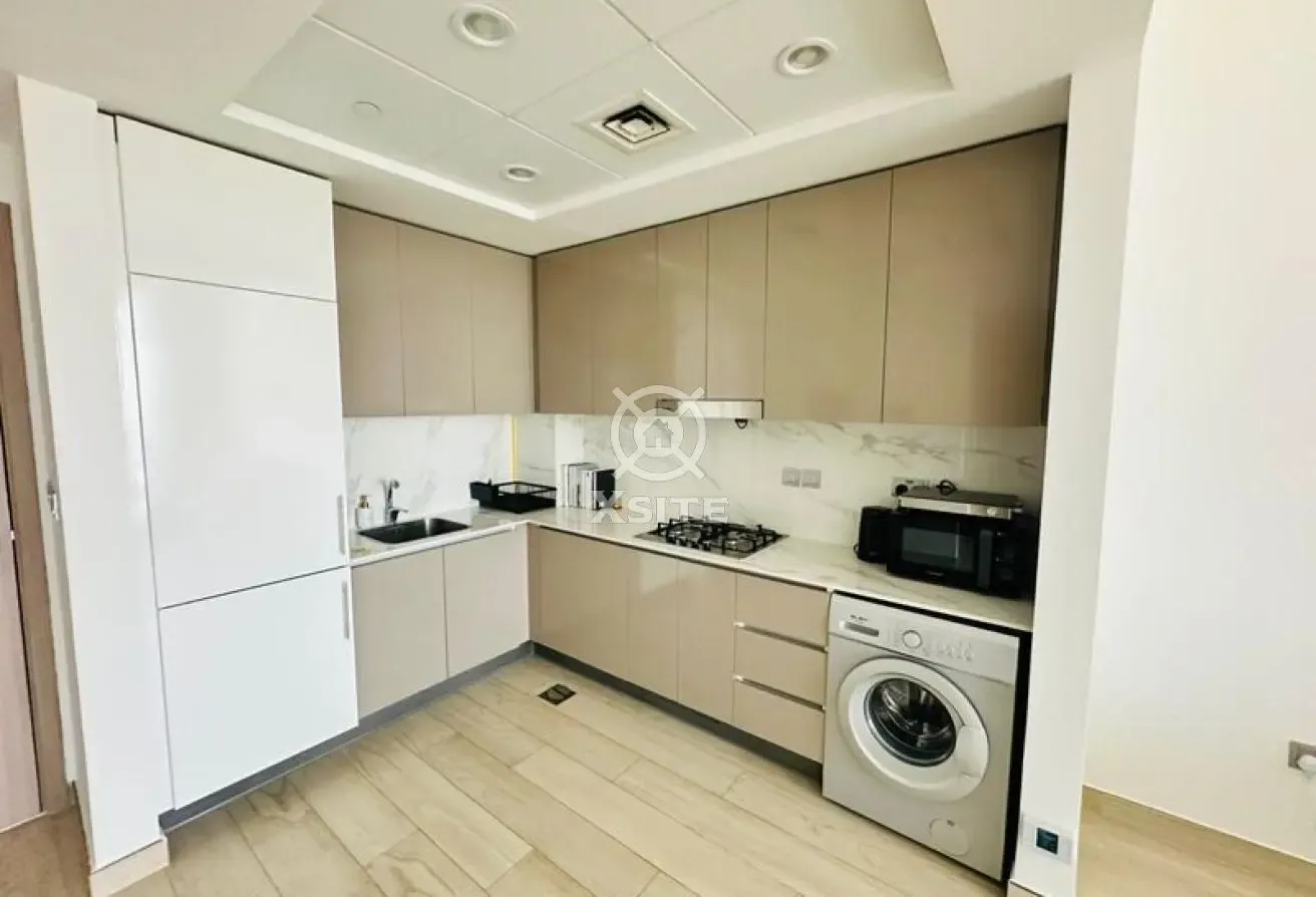 Elegant 1 BR | Fully Furnished | Community View