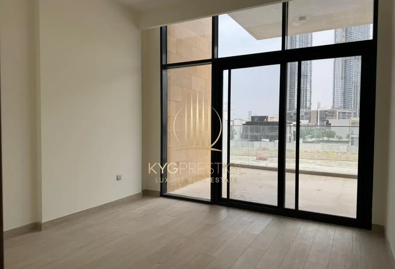 1BR with Large balcony | Vacant | Lagoon Views