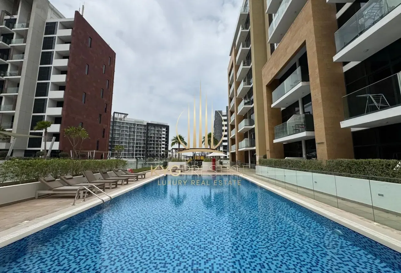 1BR with Large balcony | Vacant | Lagoon Views