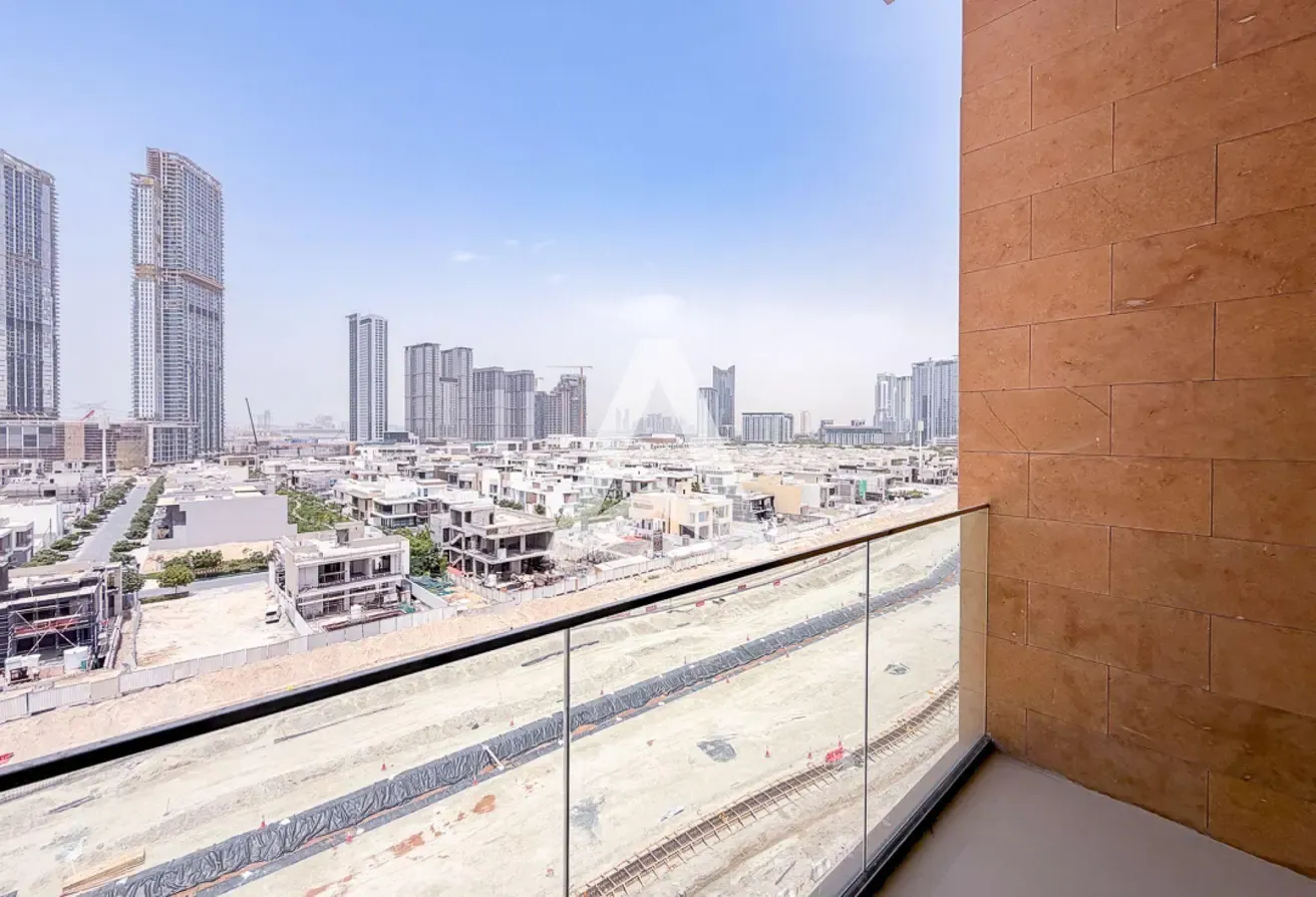 Direct Lagoon and Burj Khalifa View | Chiller Free