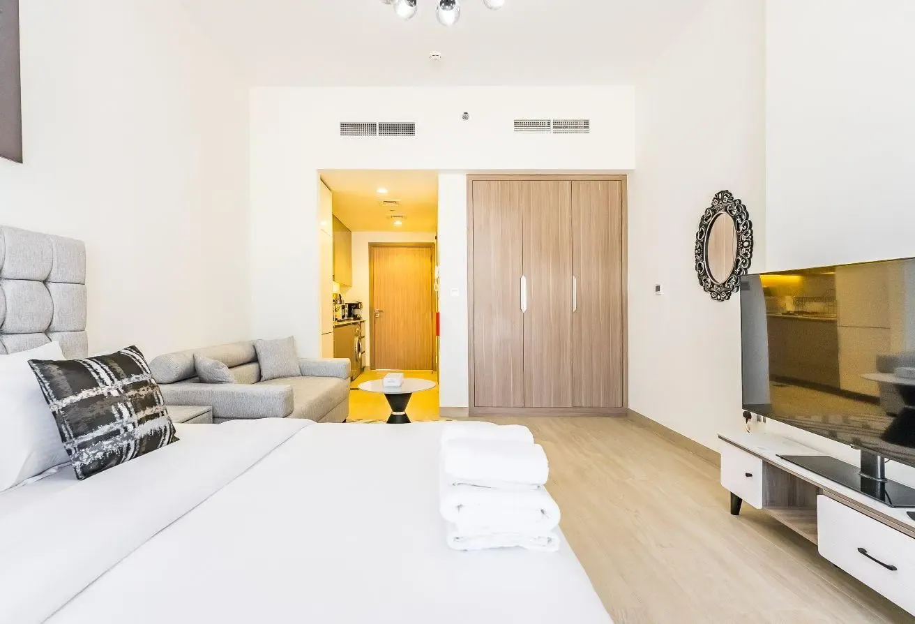 Relaxing Studio Retreat in Vibrant Meydan City