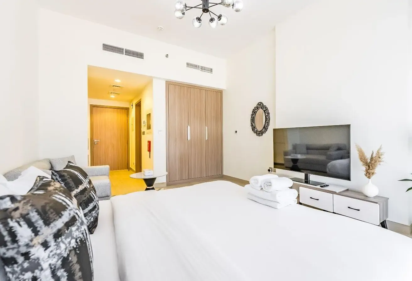 Relaxing Studio Retreat in Vibrant Meydan City