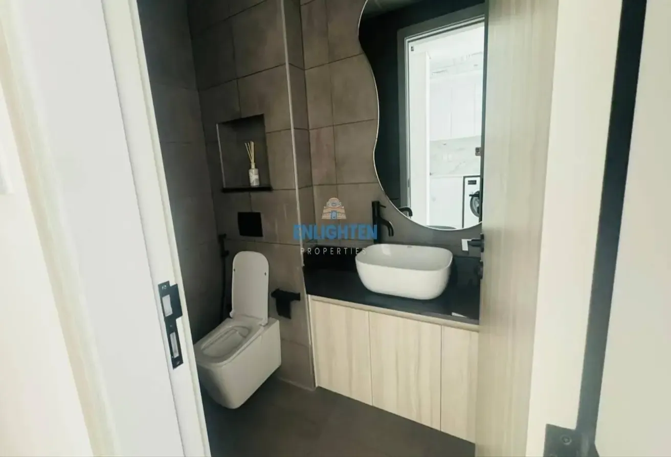 BRAND NEW | BRIGHT & MODERN LAYOUT | READY TO MOVE
