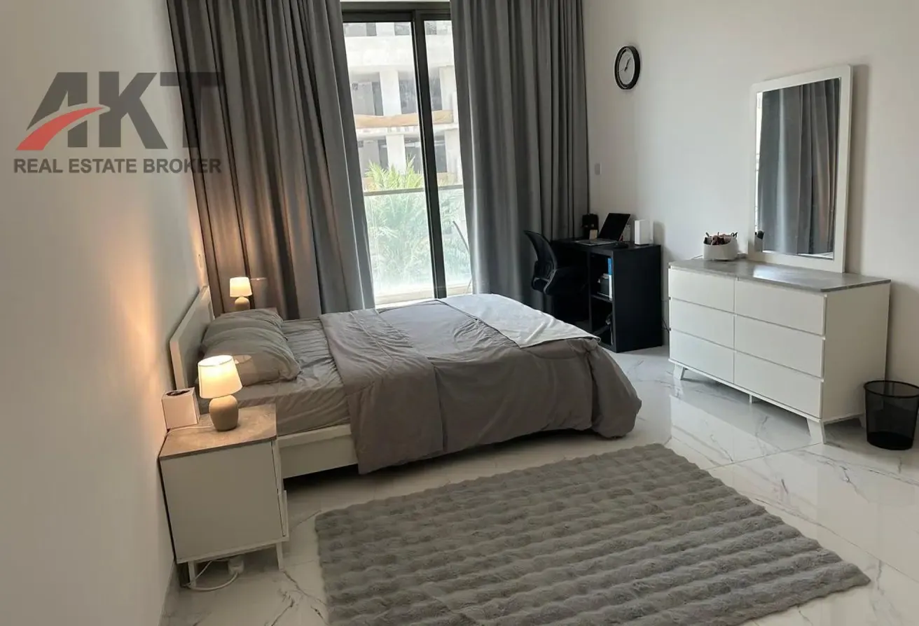 1 BED FULLY FURNISHED/COMMUNITY VIEW/VACANT AND READY