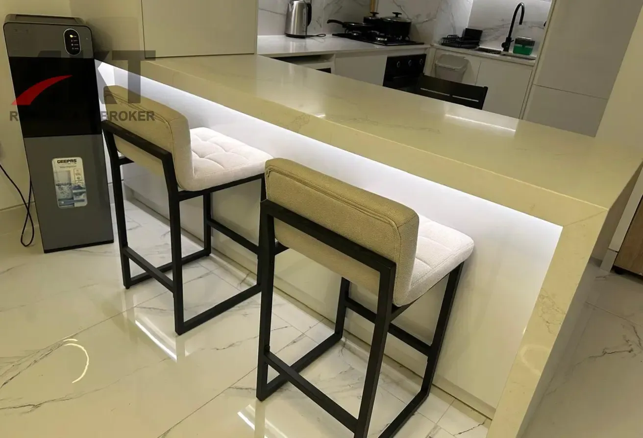 1 BED FULLY FURNISHED/COMMUNITY VIEW/VACANT AND READY