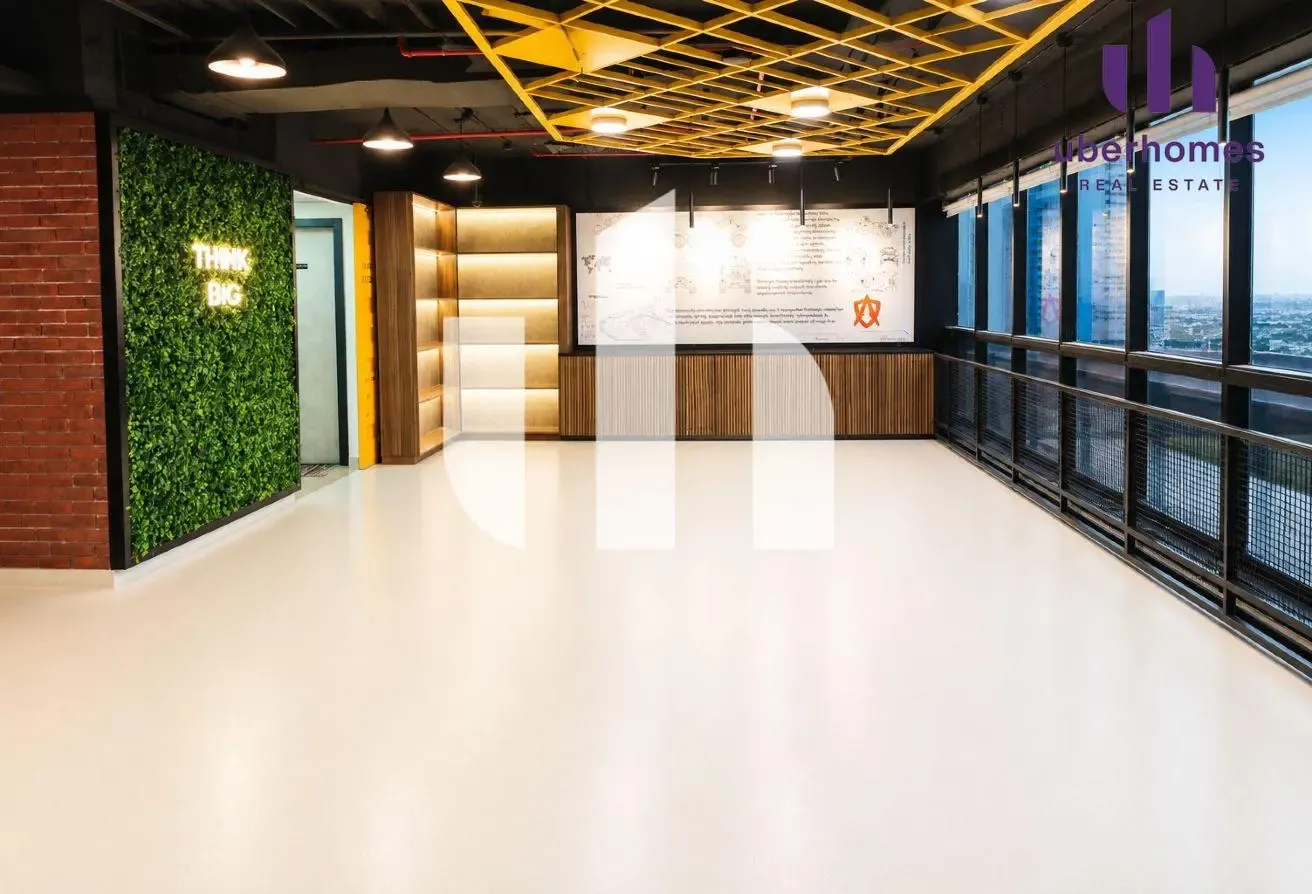 Grade A Office | High Floor | Uptown View