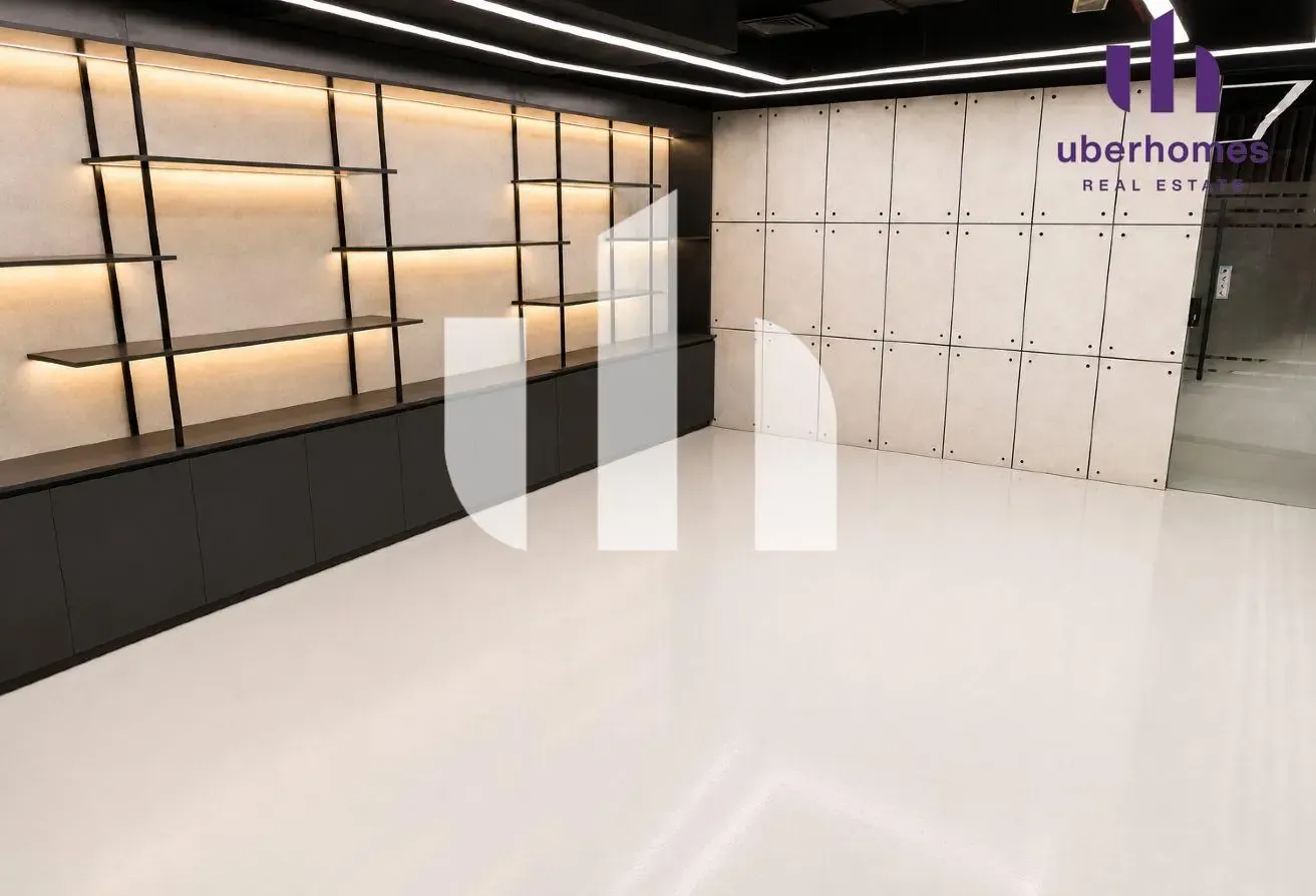 Grade A Office | High Floor | Uptown View