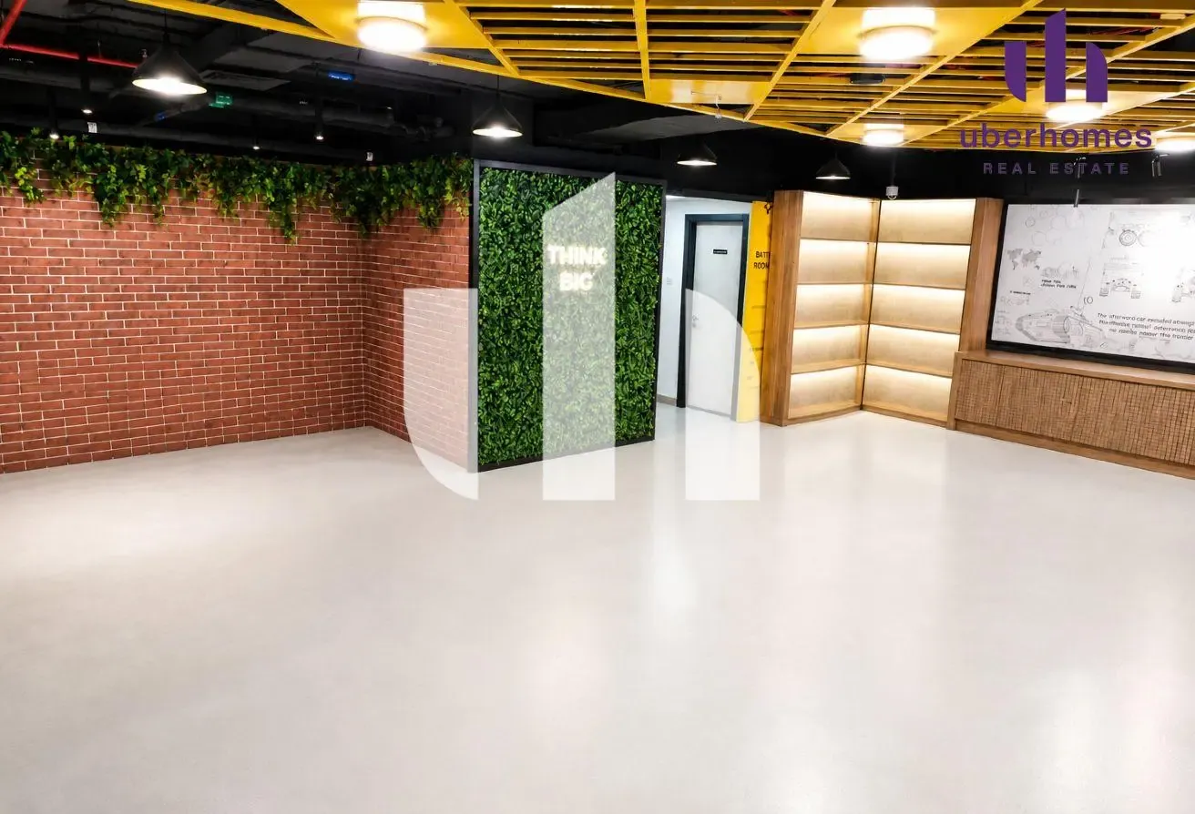 Grade A Office | High Floor | Uptown View