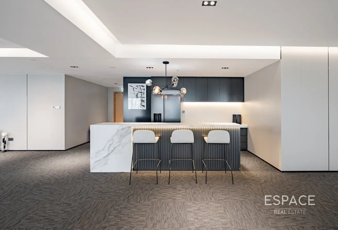 Prime Location | Panoramic Views | Vacant