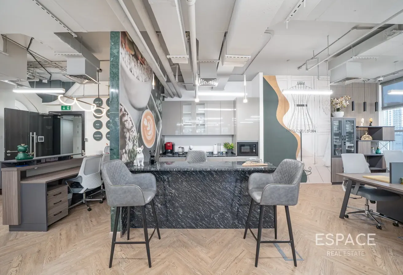 Vacant | Luxury Fit Out | Prime Location