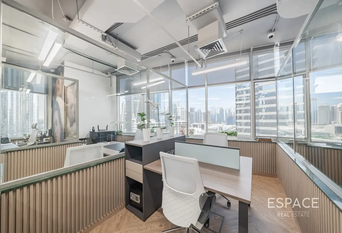 Vacant | Luxury Fit Out | Prime Location