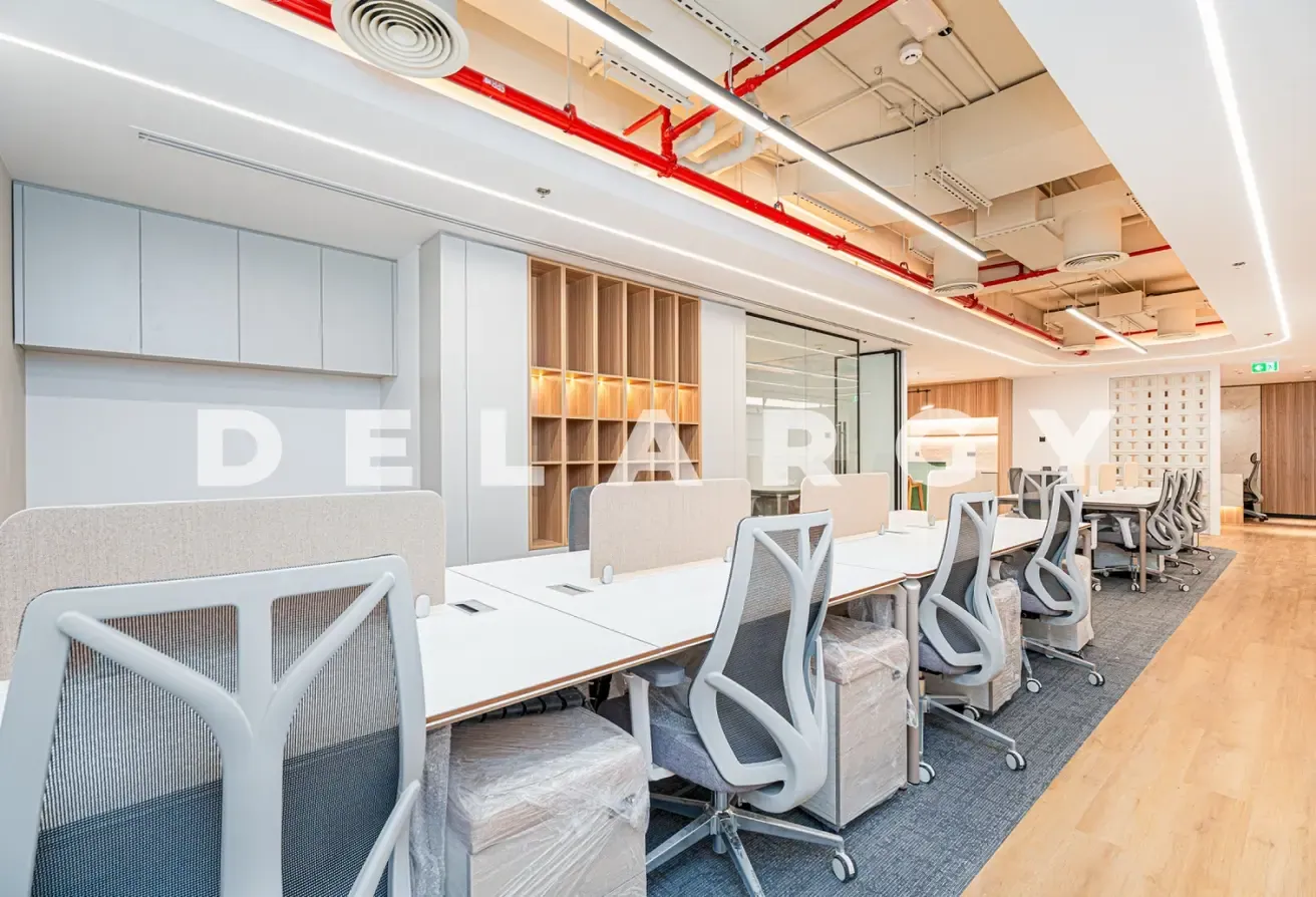 Turnkey  | 10 Parkings | One of A Kind Office