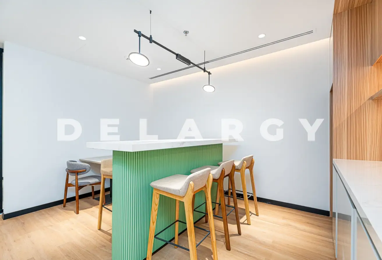 Turnkey  | 10 Parkings | One of A Kind Office