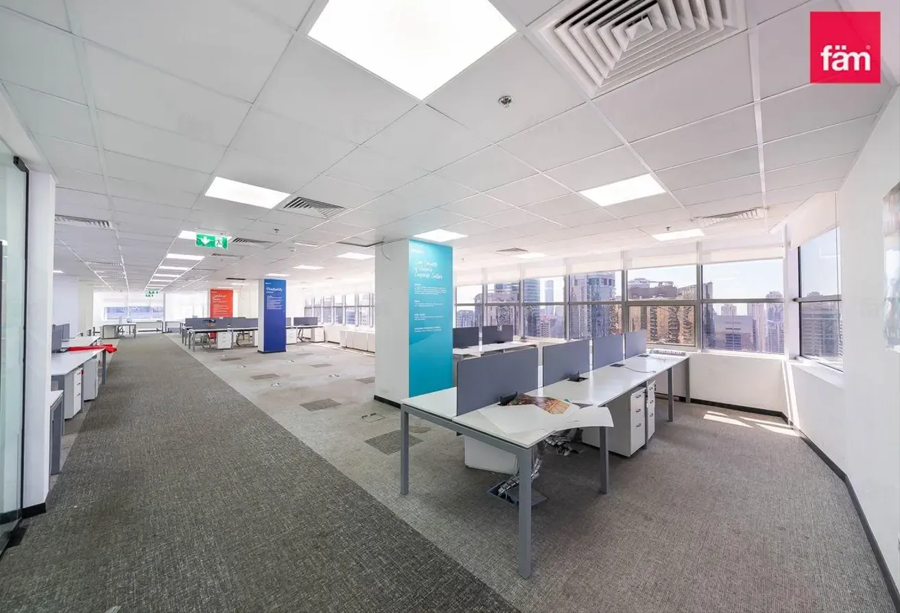 Executive Office | High Floor | Community Expert