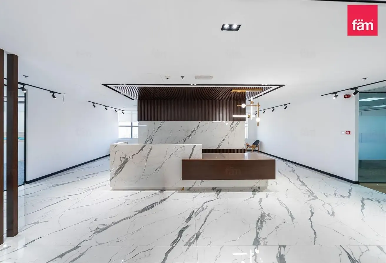 Executive Office | High Floor | Community Expert