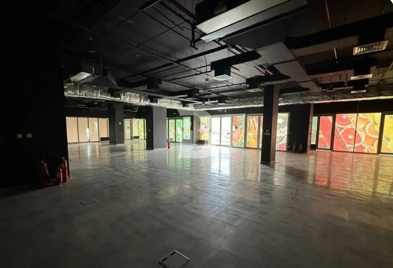 Vacant | Ready Retail | Flagship Unit