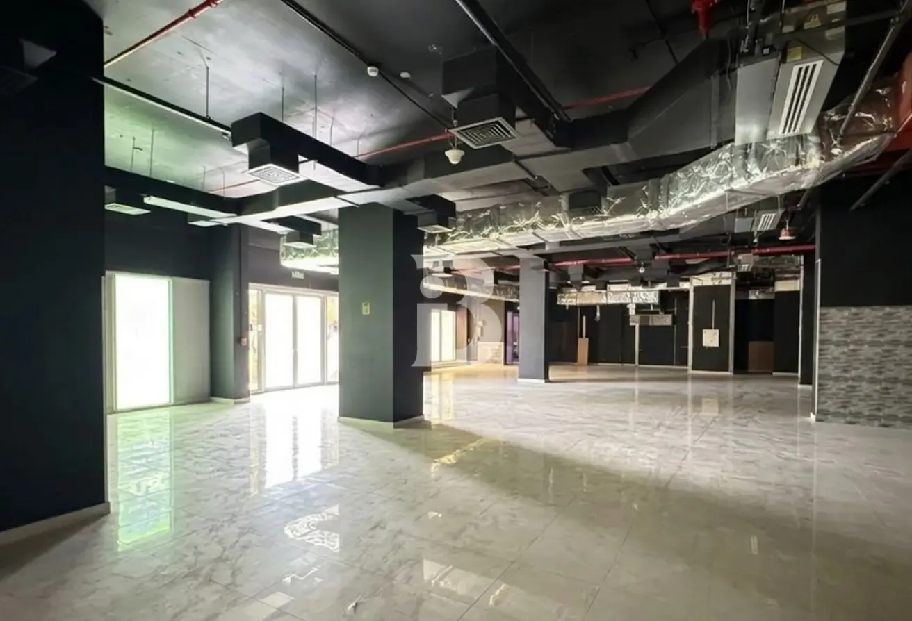 Vacant | Ready Retail | Flagship Unit