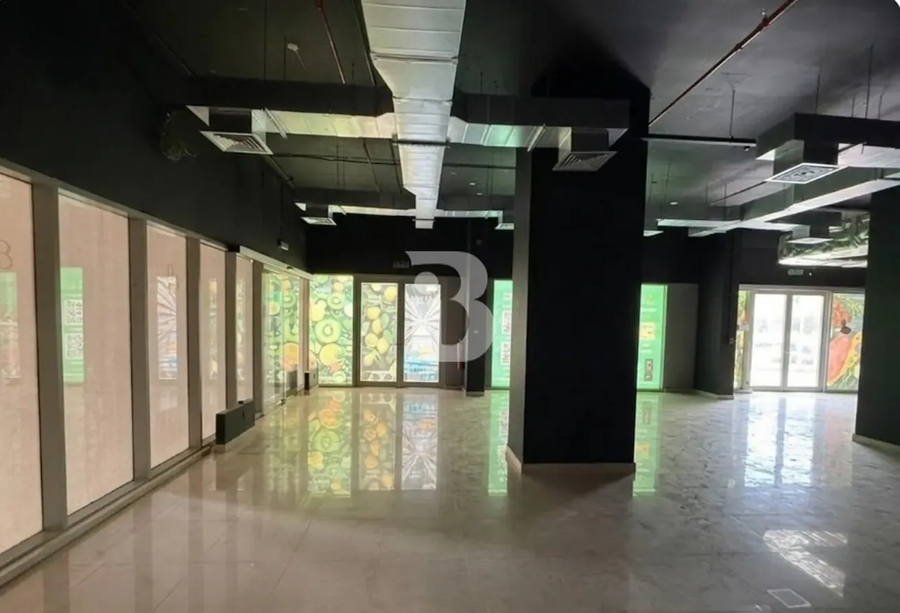 Vacant | Ready Retail | Flagship Unit