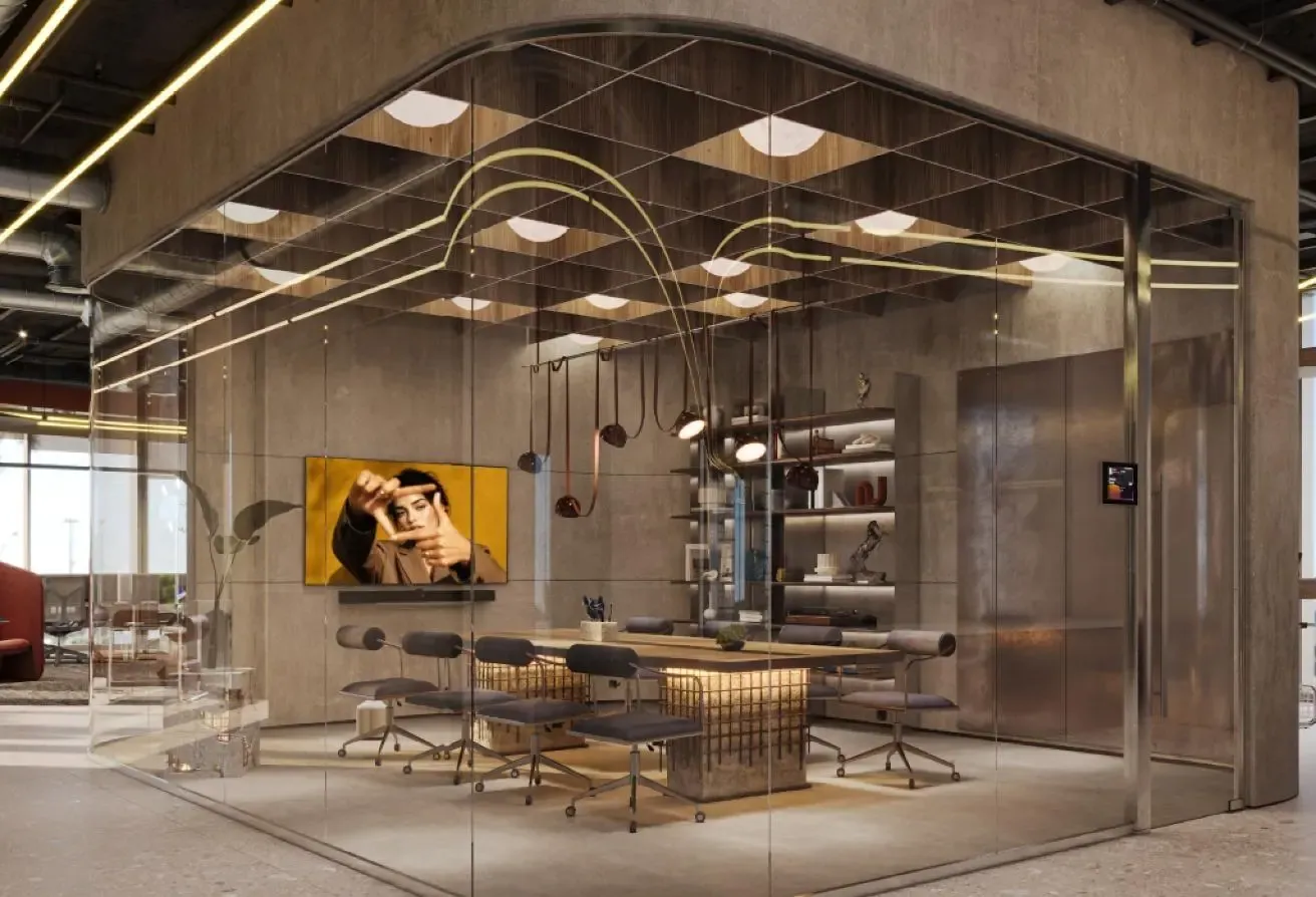Prime Retail Shop | Opposite Metro | High ROI