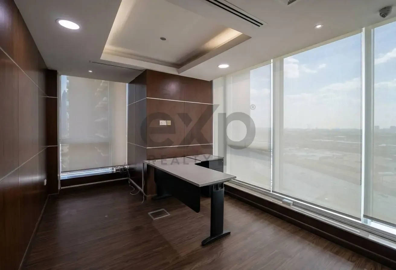 Corner Office | Vacant |High ROI | Racecourse View