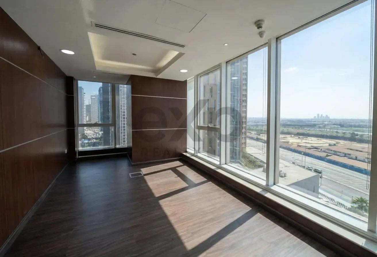 Corner Office | Vacant |High ROI | Racecourse View