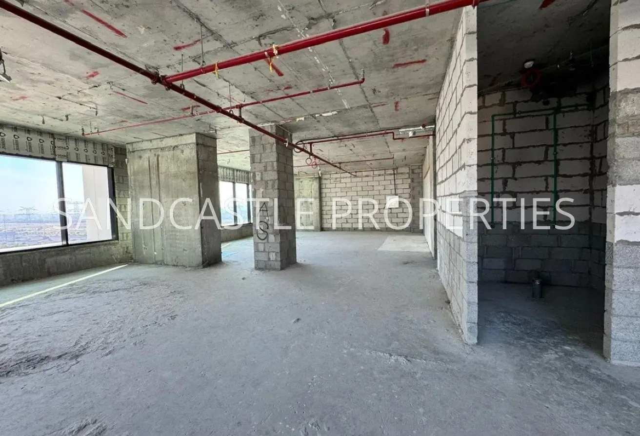 Vacant | Pool View | Exclusive Unit