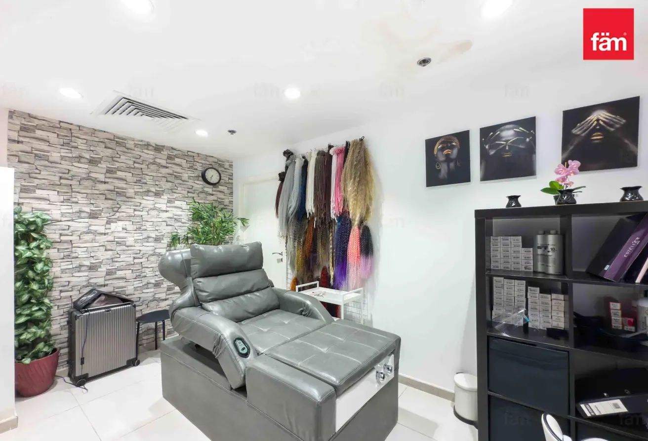Retail I Prime Location I Vacant