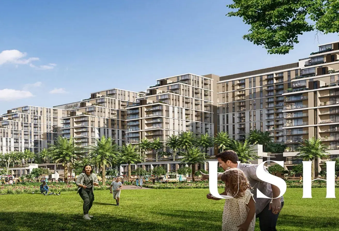 Elvira 2 | Full Park View | Building on the park