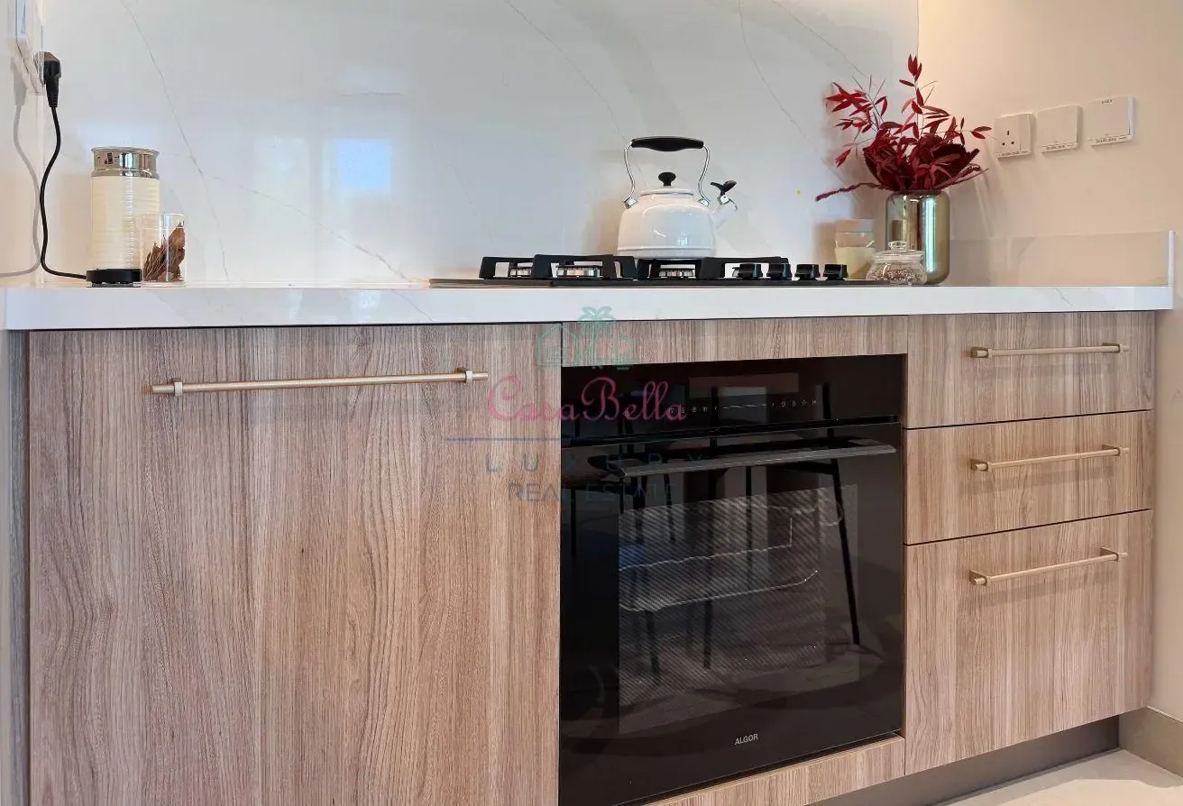 Exclusive 3BR Townhouse | Access to Park | Maid's