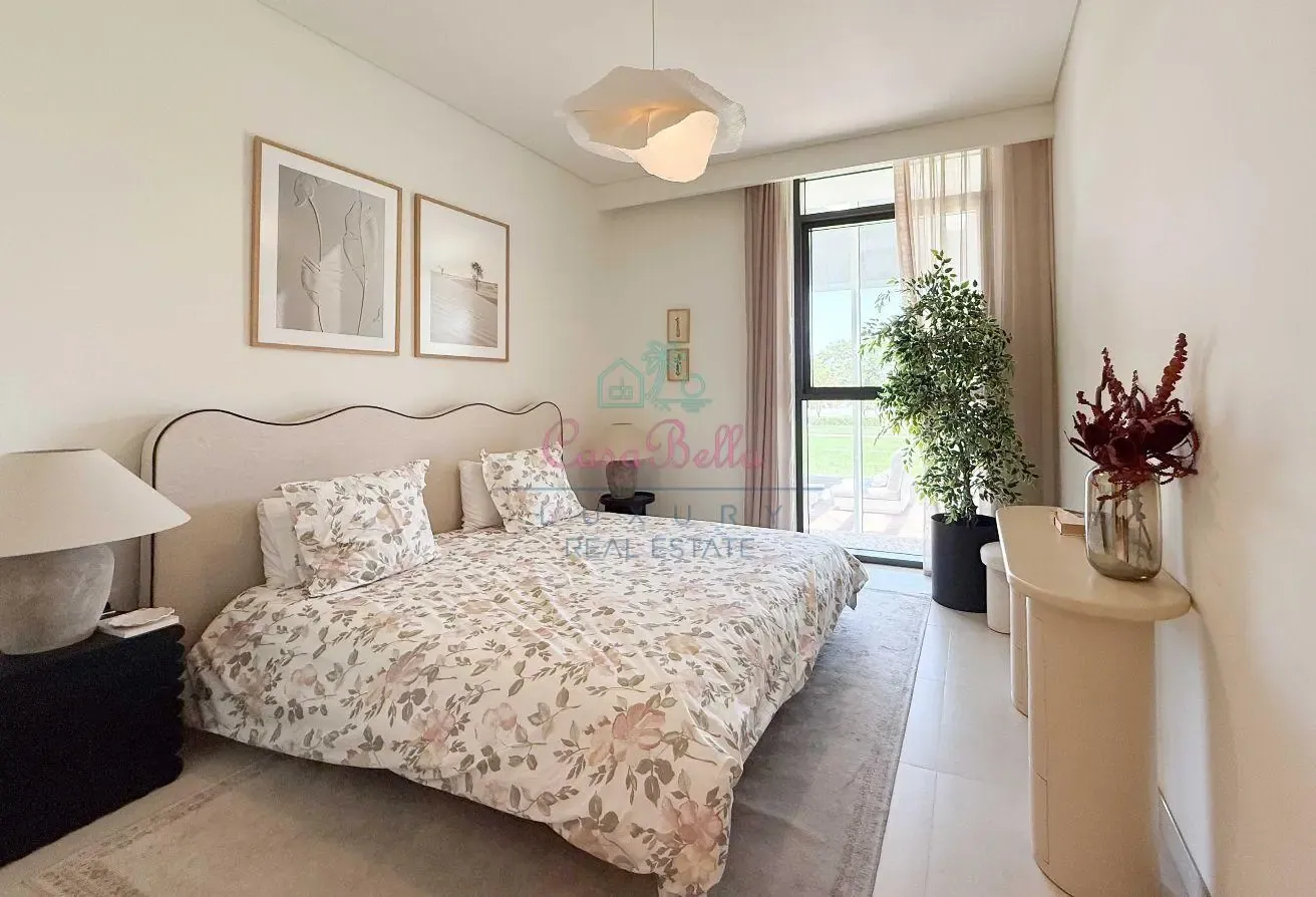 Exclusive 3BR Townhouse | Access to Park | Maid's