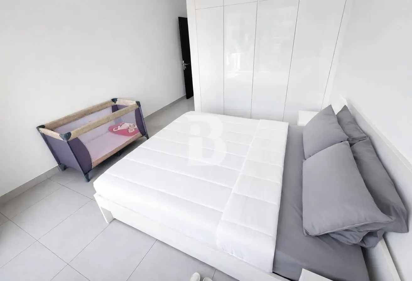 FULLY FURNISHED | READY TO MOVE | SPACIOUS LAYOUT
